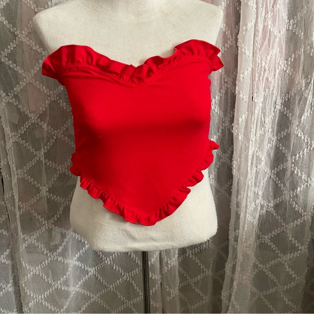 Red heart shaped tube top sz S